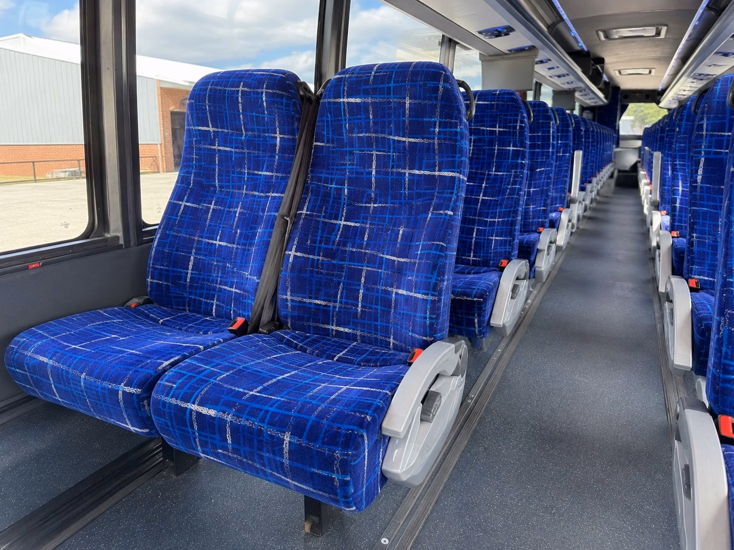 charterbusrentalsantaclaritaca com makes it easy to book dodger stadium charter bus rentals from santa clarita
