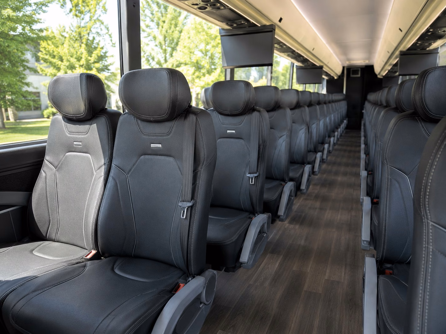 guest shuttle services between santa clarita hotels and wedding venues