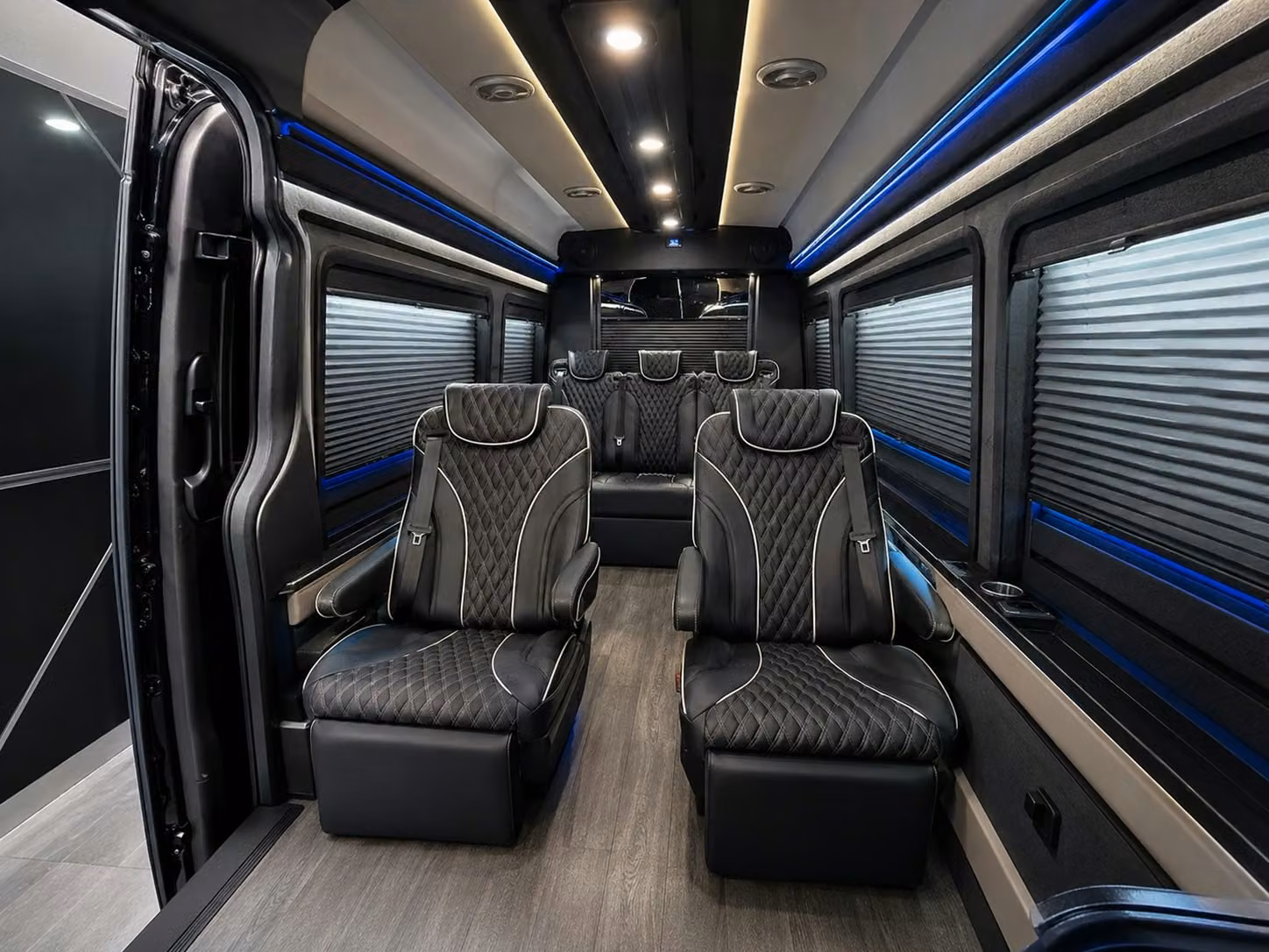 large groups departing santa clarita can coordinate multi stop airport pickups with ease
