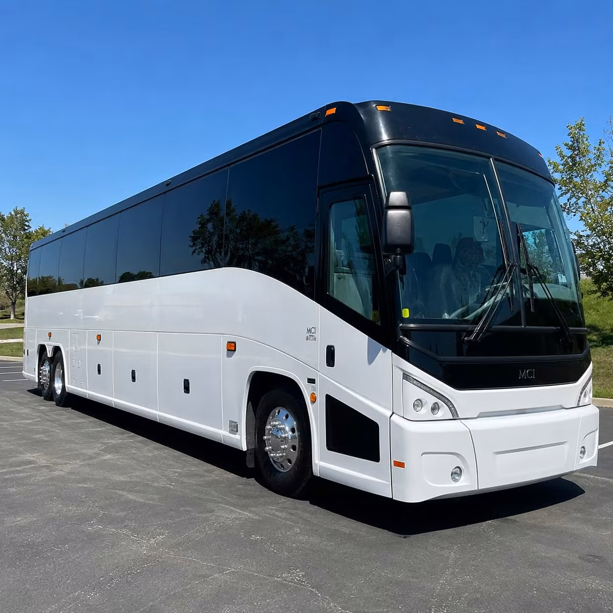 santa clarita corporate groups can count on reliable lax and burbank airport transfers