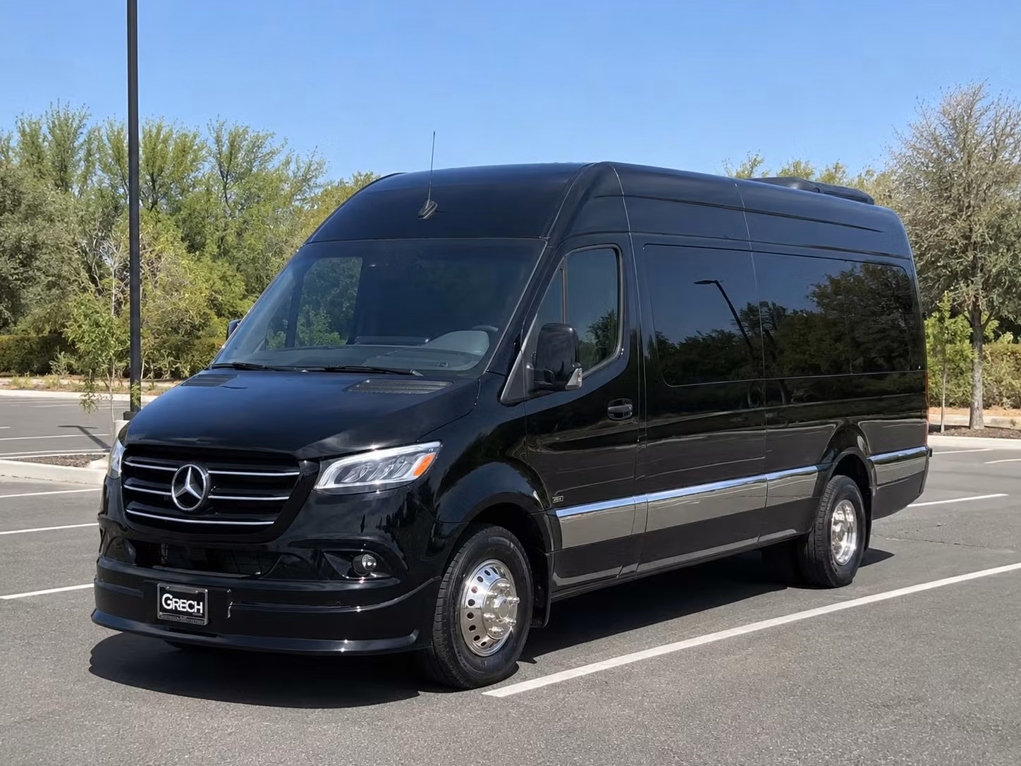 santa clarita sprinter limo rental